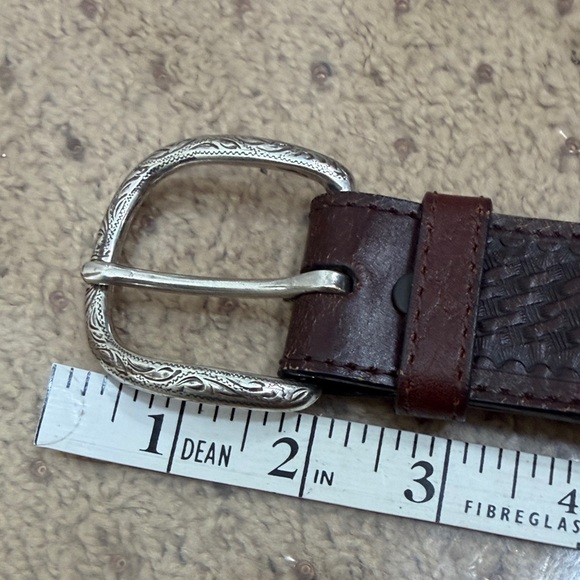 TEXAS Leather Mfg. Black and Brown Western Leather Belt with Silver Accents M/L - Picture 6 of 8